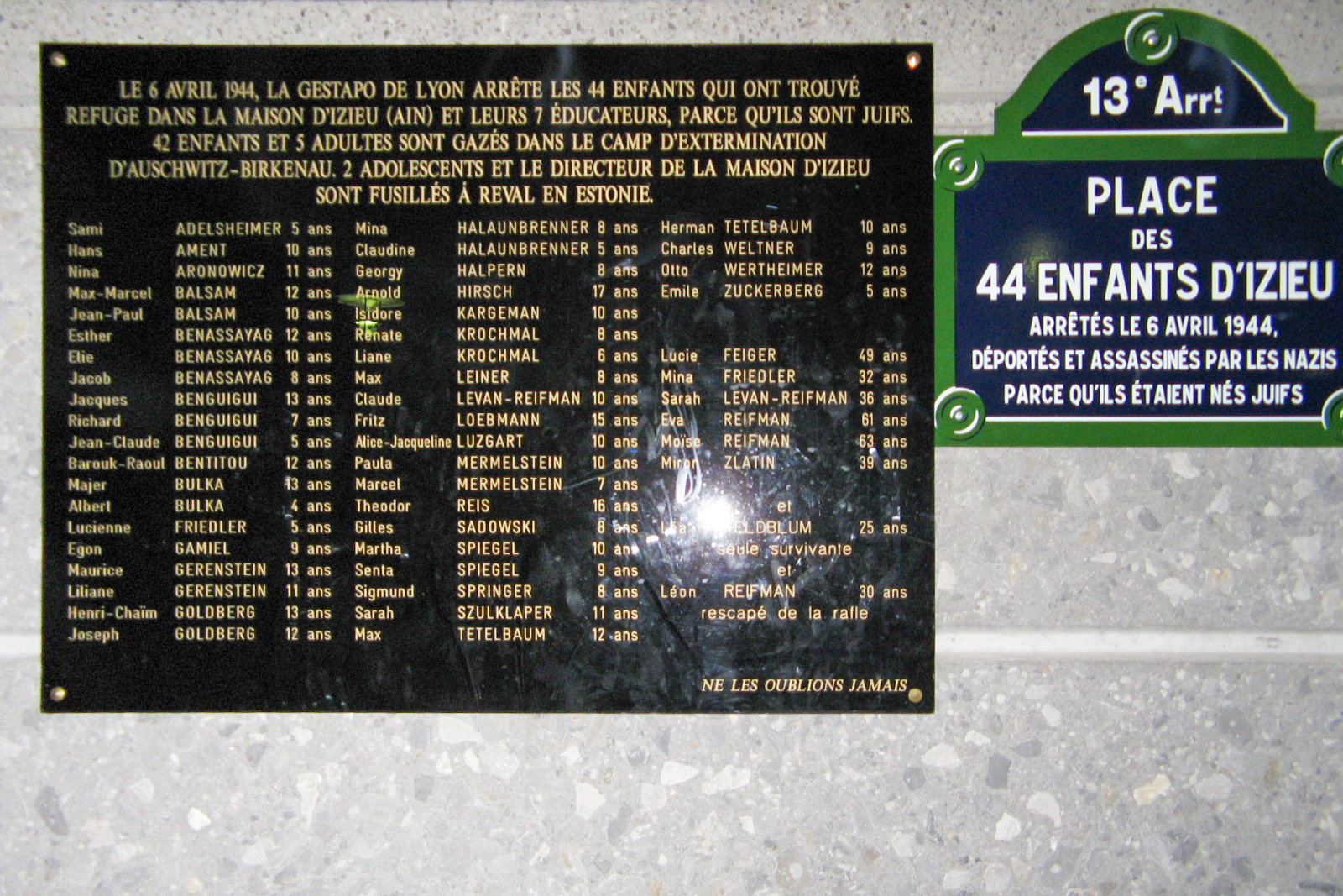 Place_des_44_enfants_d'Izieu_(Paris) - ArséniureDeGallium