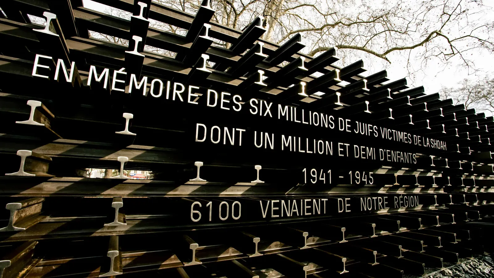 https://www.bfmtv.com/lyon/un-acte-intolerable-un-memorial-de-la-shoah-vandalise-a-lyon_AD-202508300348.html